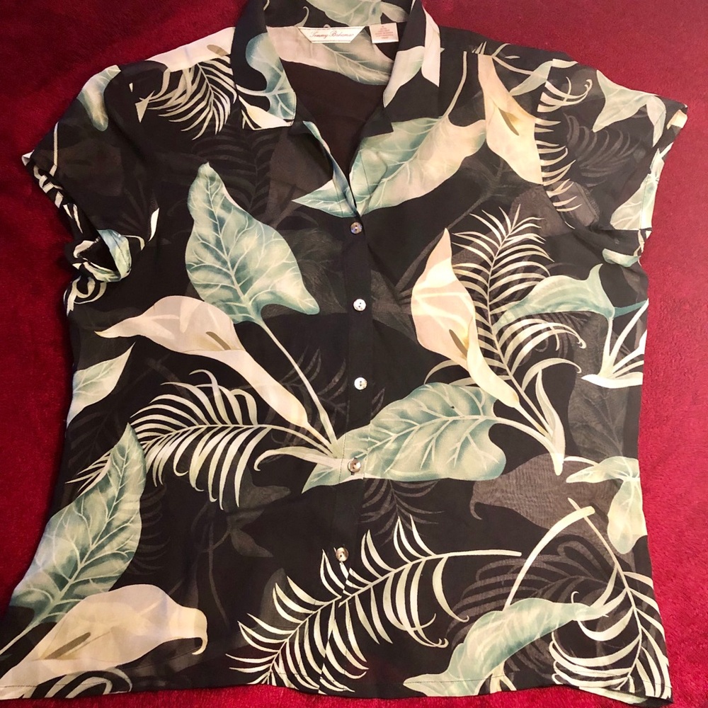 Tommy Bahama button up shirt size M